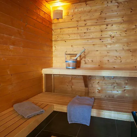 Les De La Marcairie Chalet *