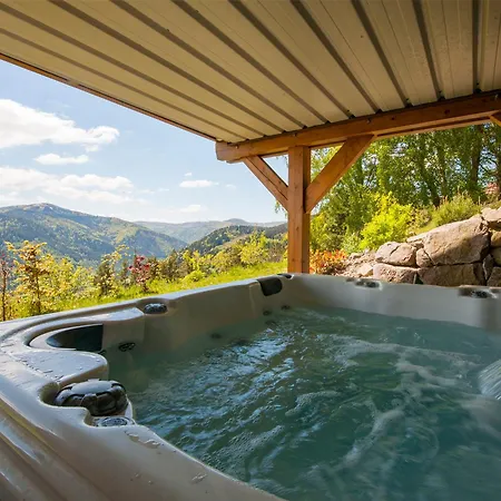 Les De La Marcairie Chalet