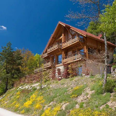 Les De La Marcairie Alpstuga *