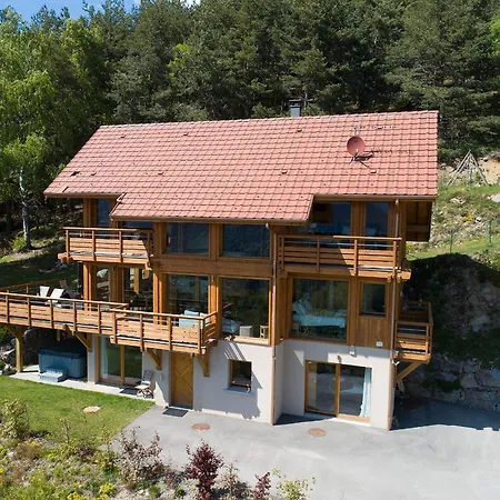 Les De La Marcairie Chalet